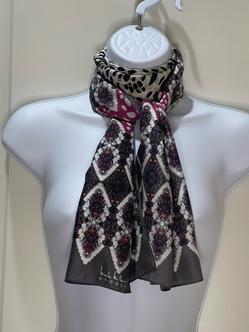 Vintage Nicole Miller Silk Scarf in Gray White Purple 11x53 - Picture 2 of 3
